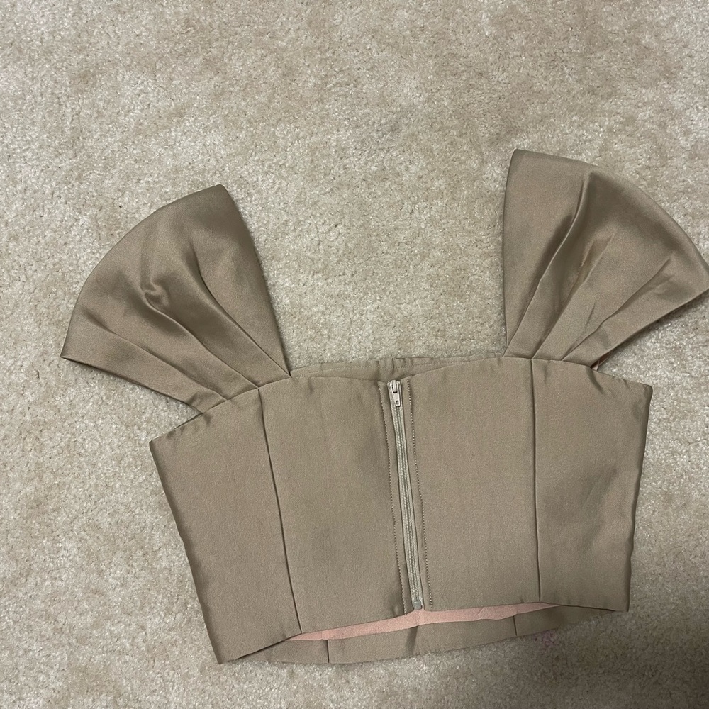 Top - Picture 3 of 4